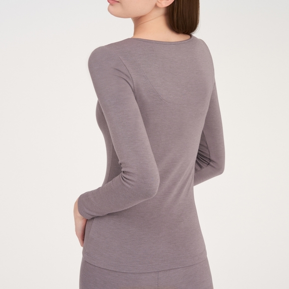 Triumph-Coffee Yarn Warm Series V-neck Top/Morning Gray - Picture 3 of 13